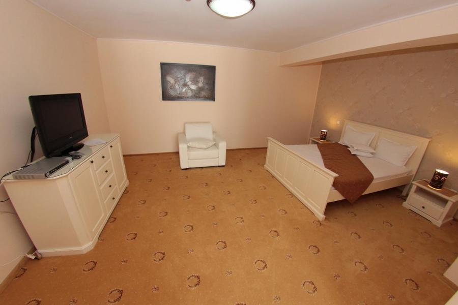 Hotel Imperium Suceava Extérieur photo