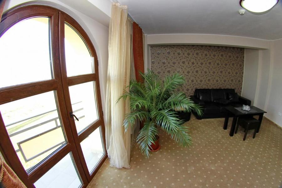 Hotel Imperium Suceava Extérieur photo