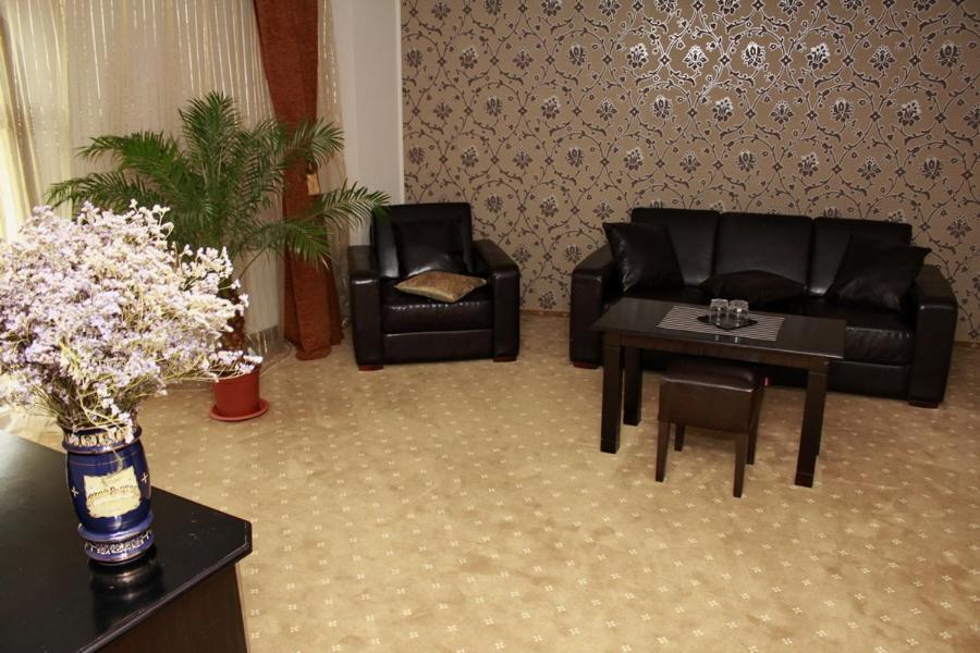 Hotel Imperium Suceava Extérieur photo