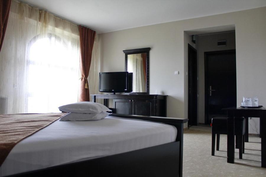 Hotel Imperium Suceava Chambre photo
